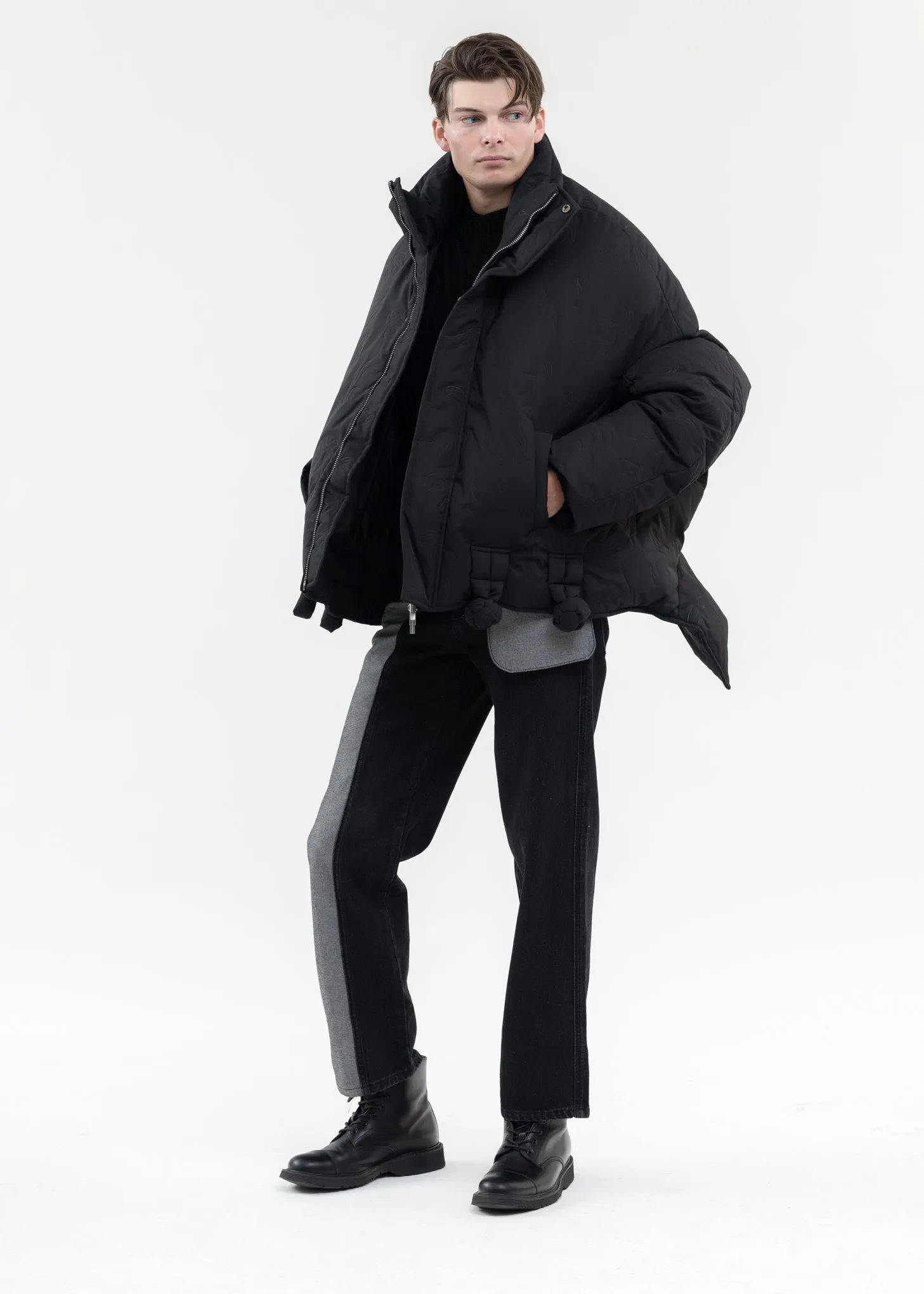 BLACK UPSIDE DOWN JACKET IN QUILTED PHOENIX