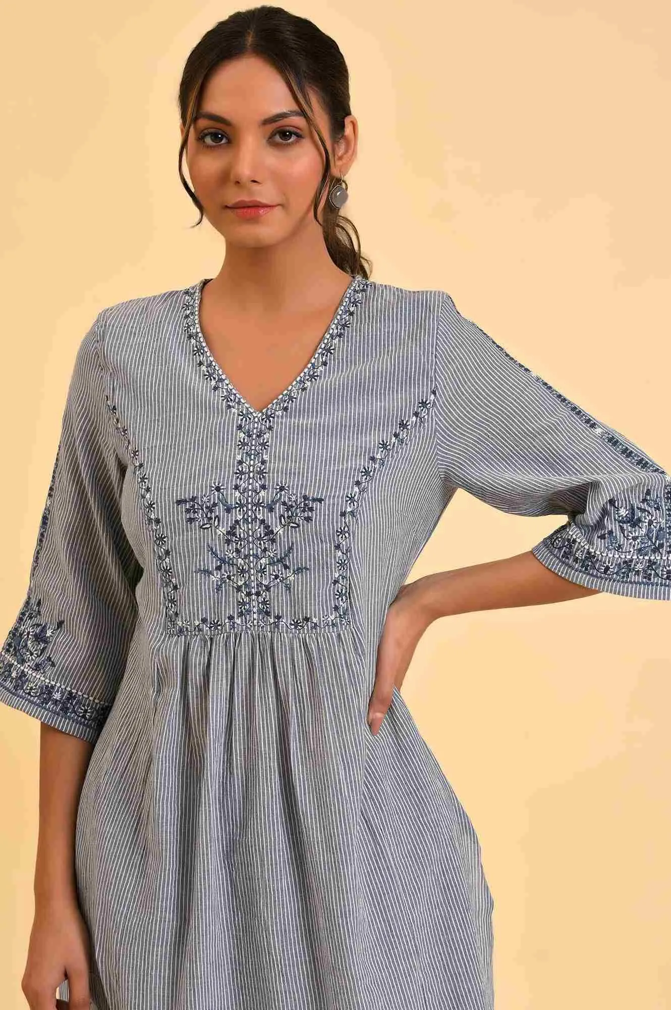 Blue Embroidered kurta & Pants Co-Ord Set