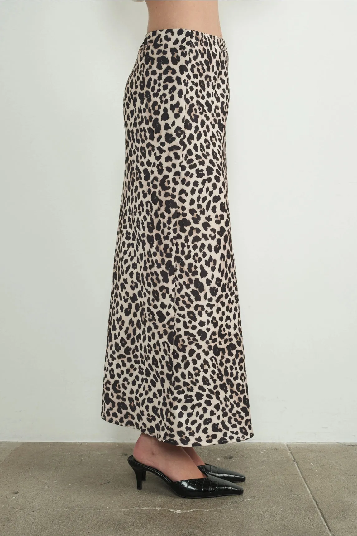 Leopard Satin Midi Skrit