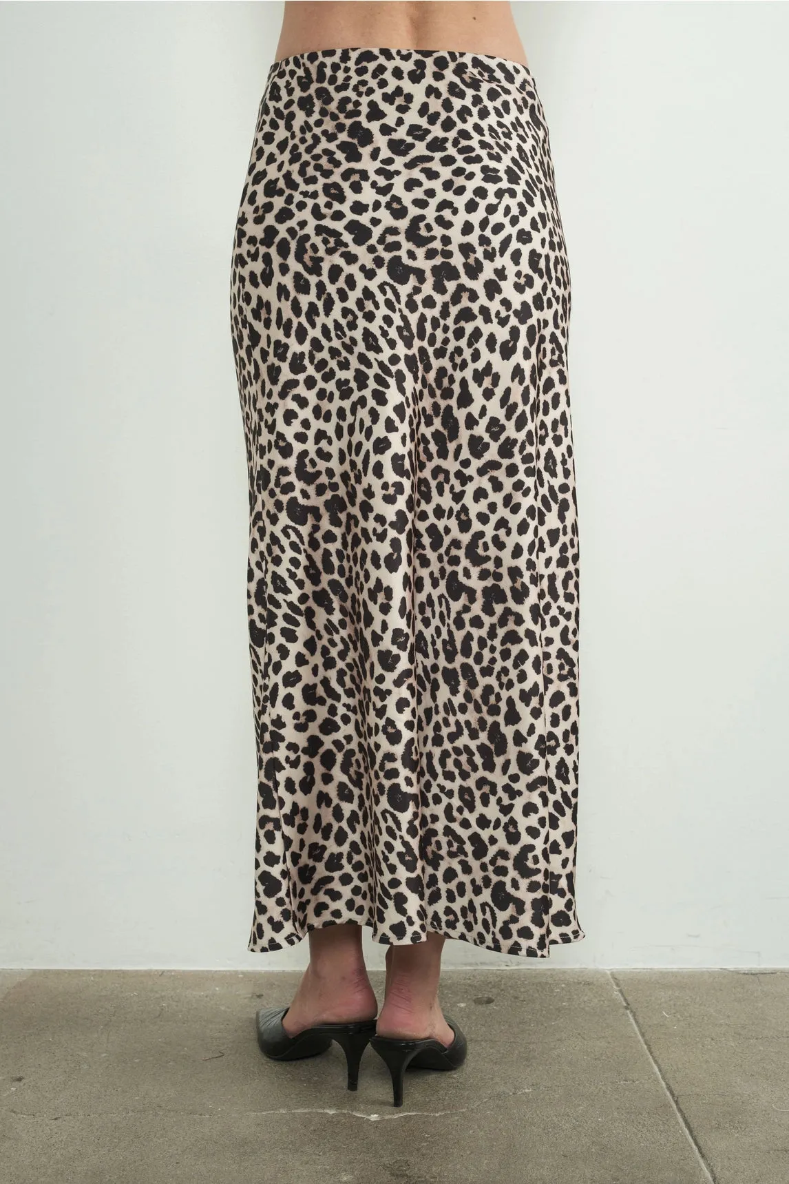 Leopard Satin Midi Skrit