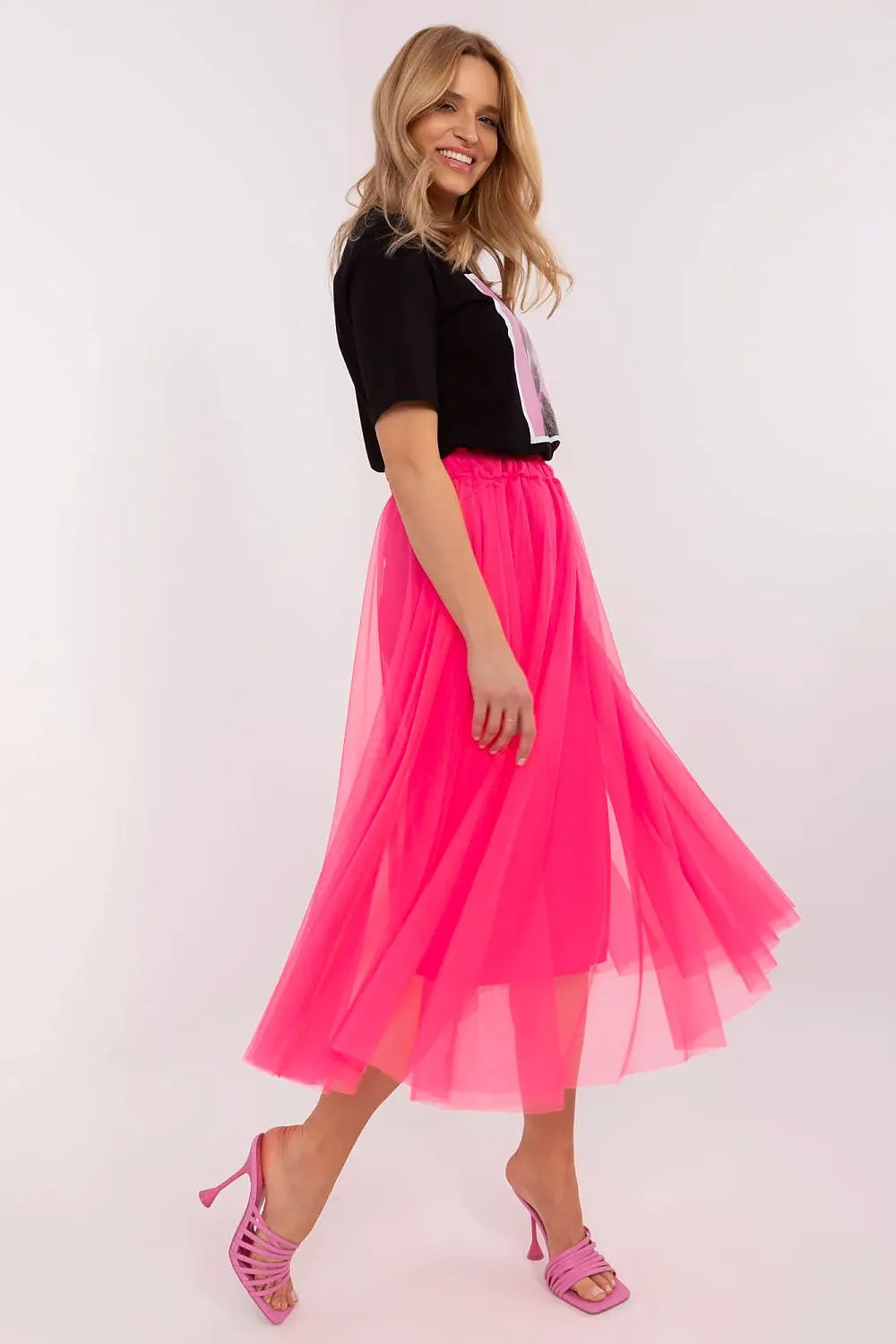 Light and airy tulle midi skirt