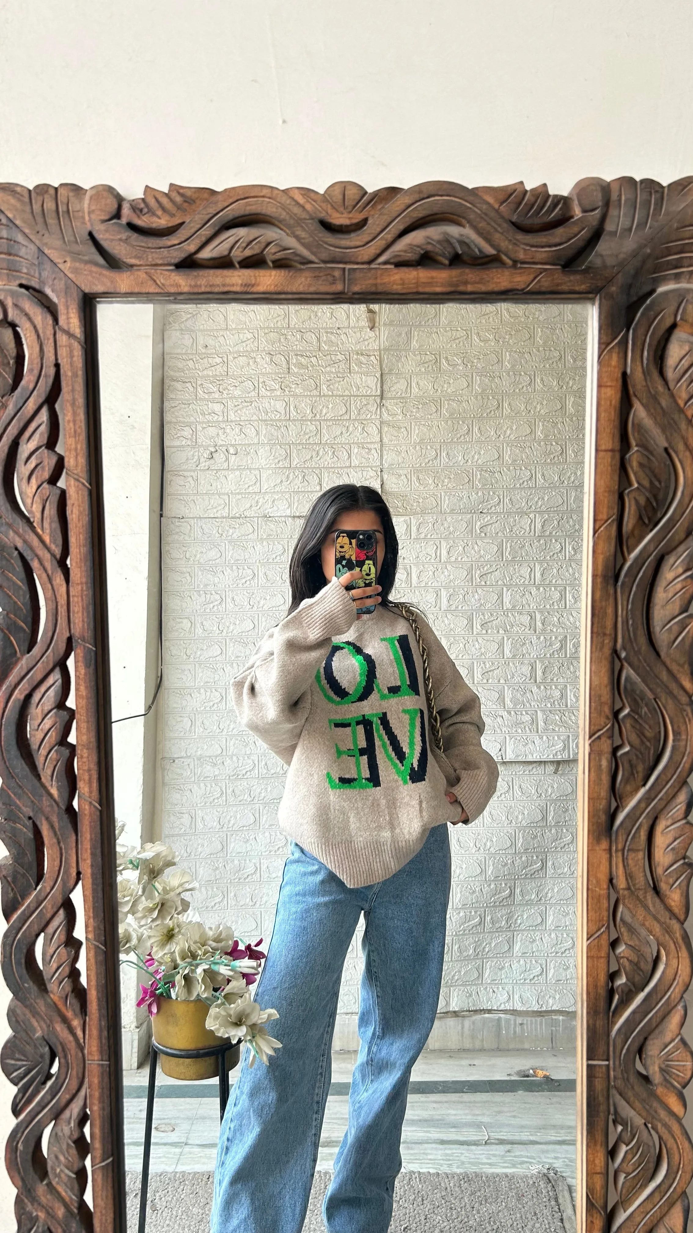 Love sweater M