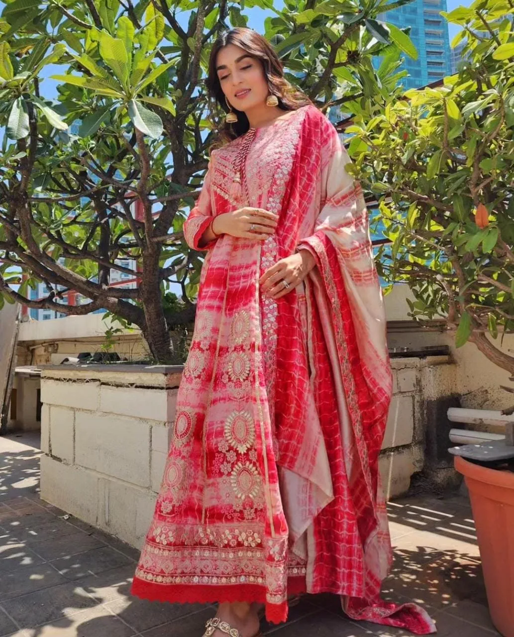 Noor Women's Red Color Silk Flared Kurta Pant Dupatta With Fancy Potli