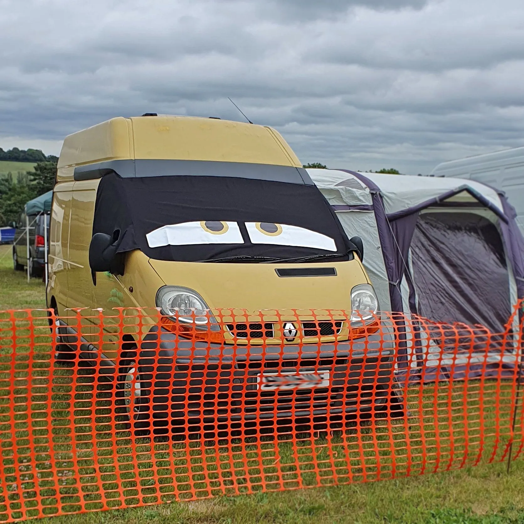 Trafic, Primastar, Vivaro Screen Wrap - Danny Eyes