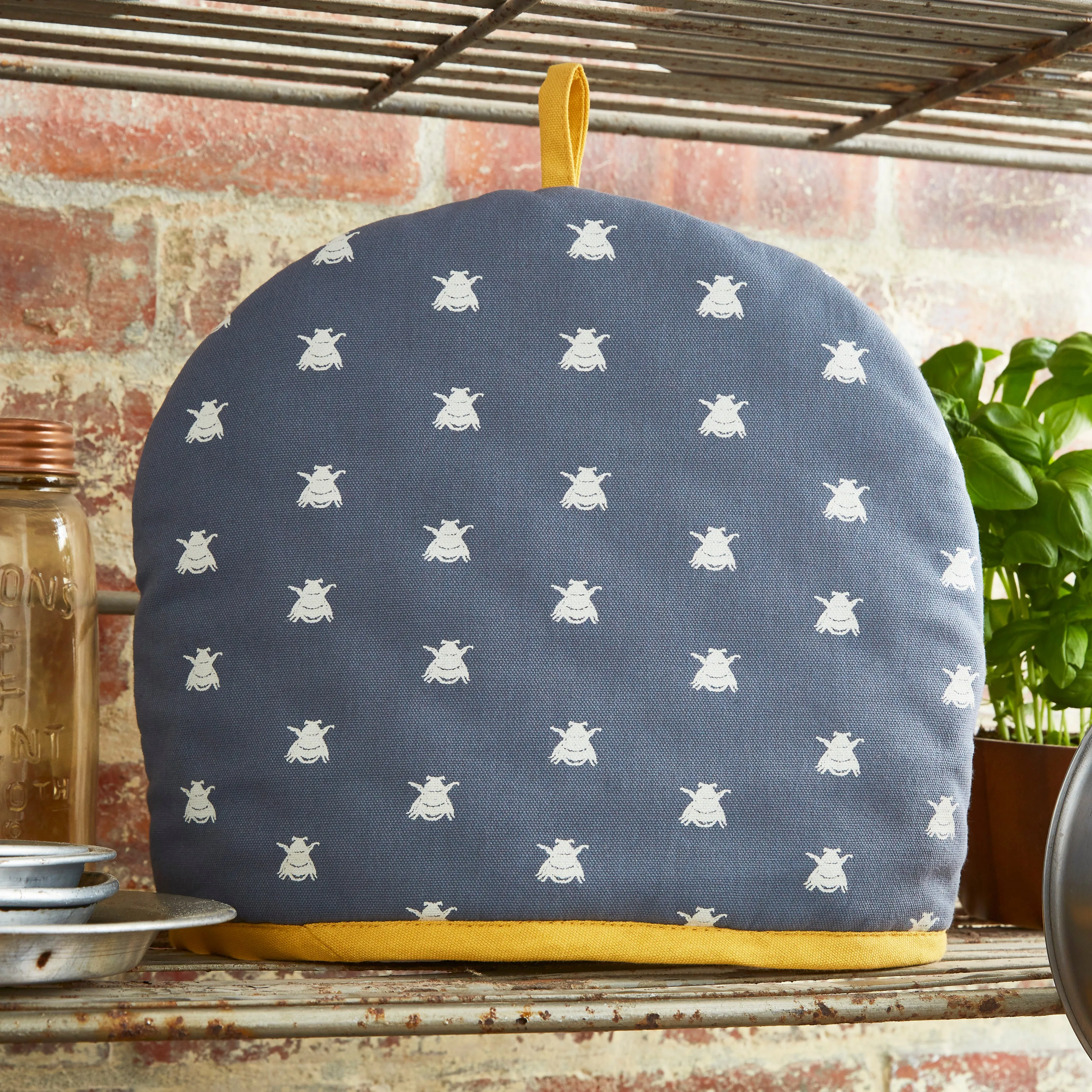 Ulster Weavers Tea Cosy - Bees (100% Cotton Outer; 100% Polyester wadding; CE marked, Yellow, 6 Cup Teapot)